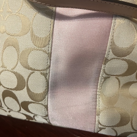 COACH SIGNATURE pink STRIPE DRAWSTRING SHOULDER BAG (F30581) - Picture 4 of 6